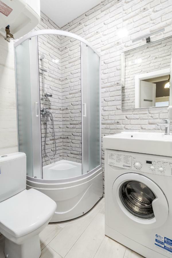 Modern Rus Apartment Lviv Bagian luar foto