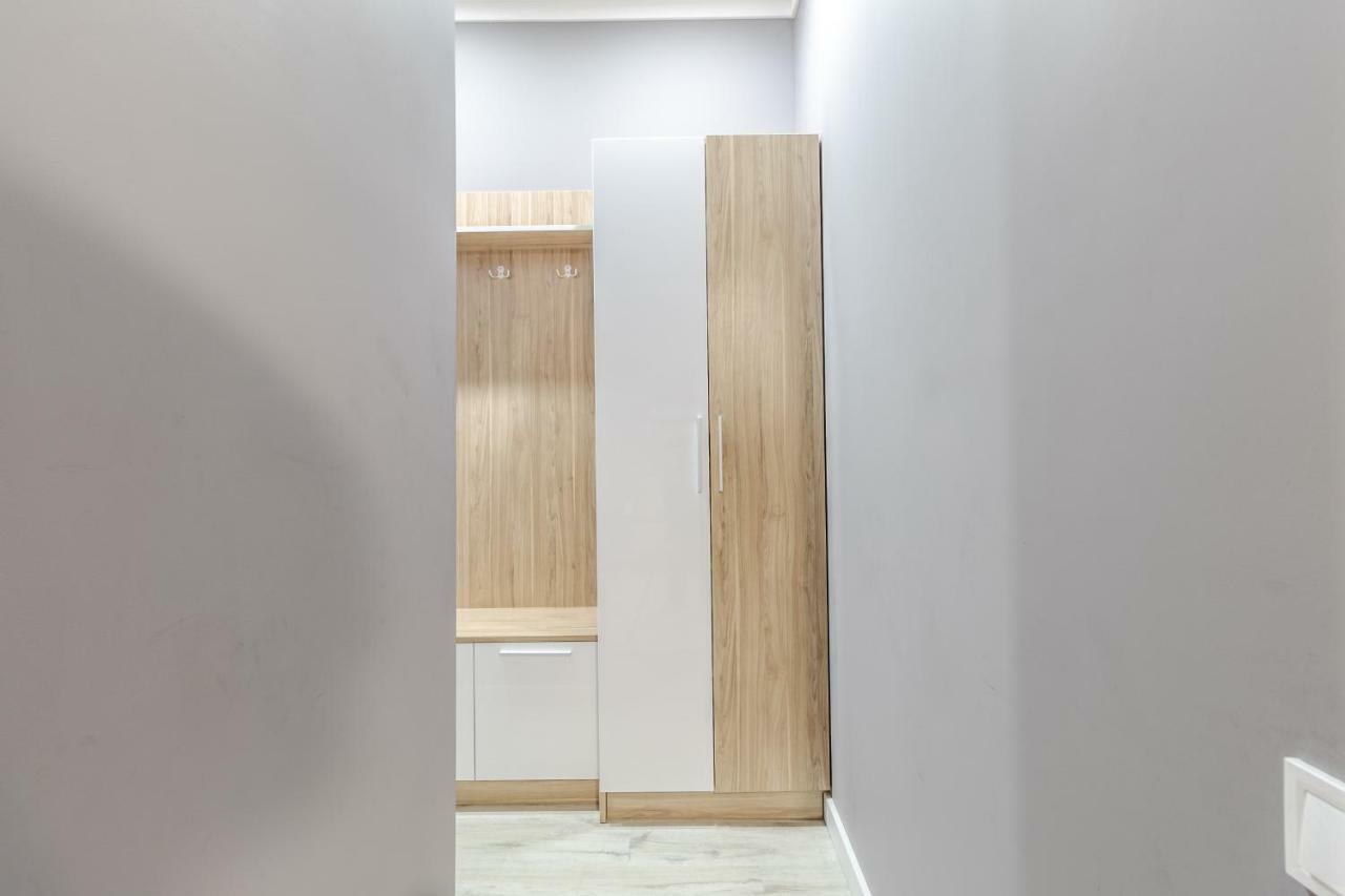 Modern Rus Apartment Lviv Bagian luar foto